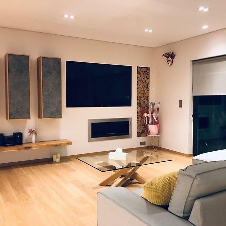 Luxury & Stylish Family Apartment Athènes Extérieur photo